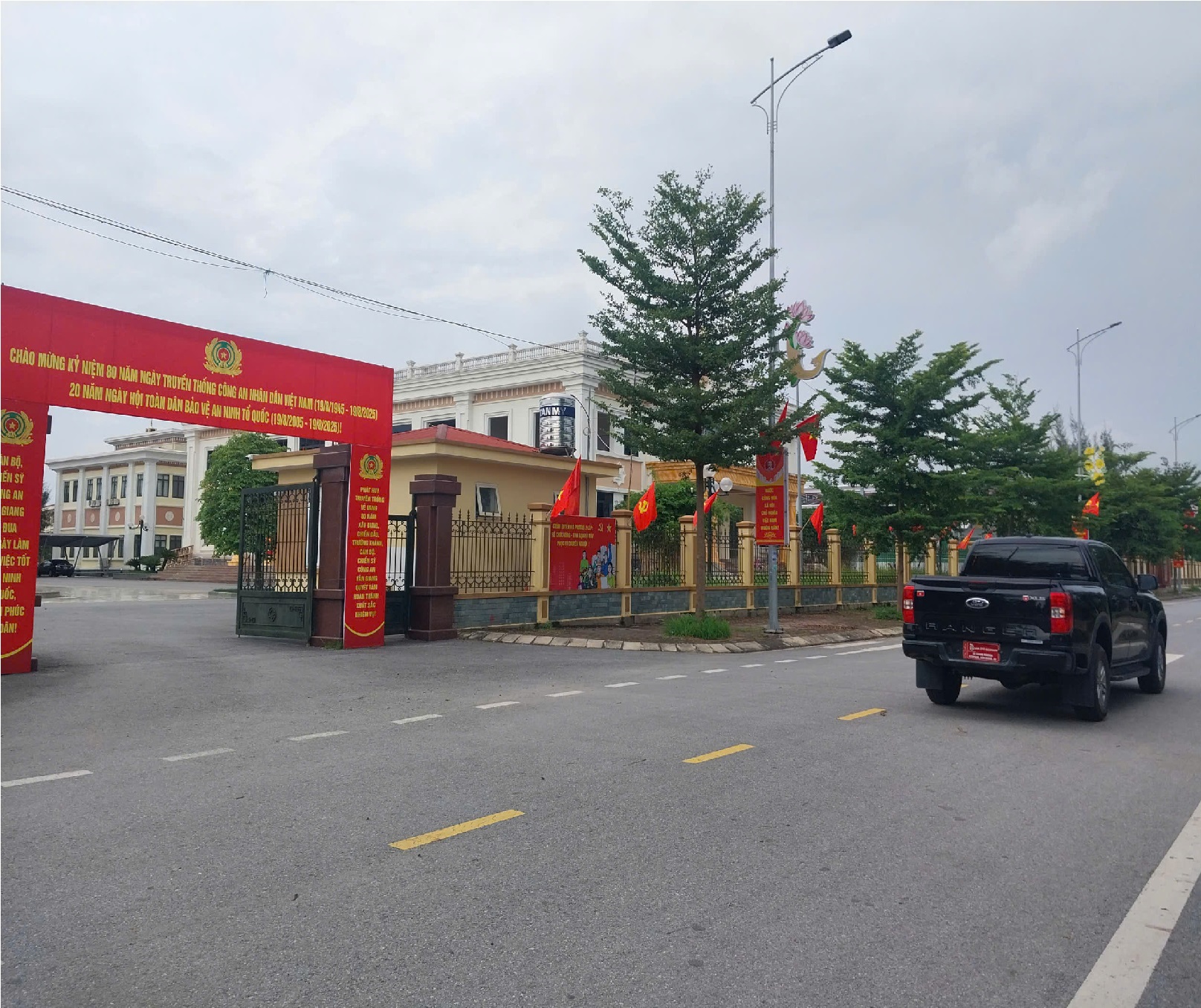 NHANH CÒN KỊP- 151m Đất VĂN GIANG, 300m ra KĐT ECOPARK. MT đẹp 8.5m. Ô tô Tránh, Vào nhà. Chỉ hơn 5 - Ảnh 2